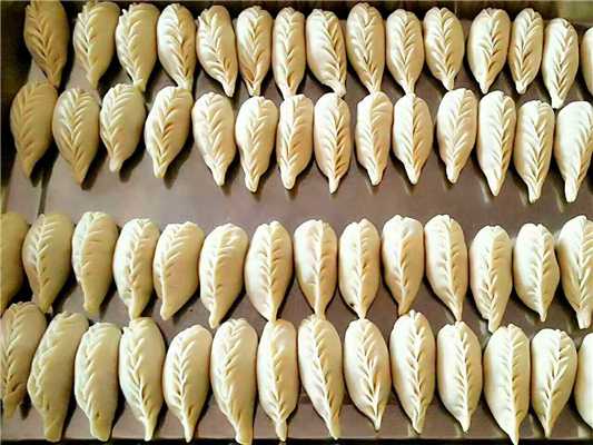 魅力小吃培訓(xùn)學(xué)員餃子制作實(shí)操現(xiàn)場(chǎng)案例